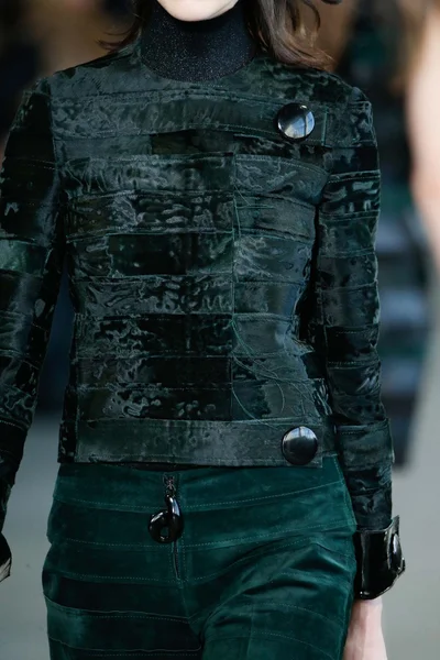 Look 39